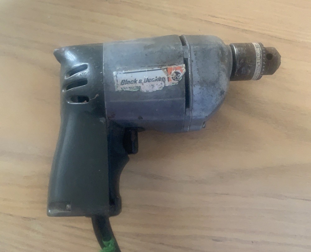 Vintage Black & Decker 3/8" Drill. Tested