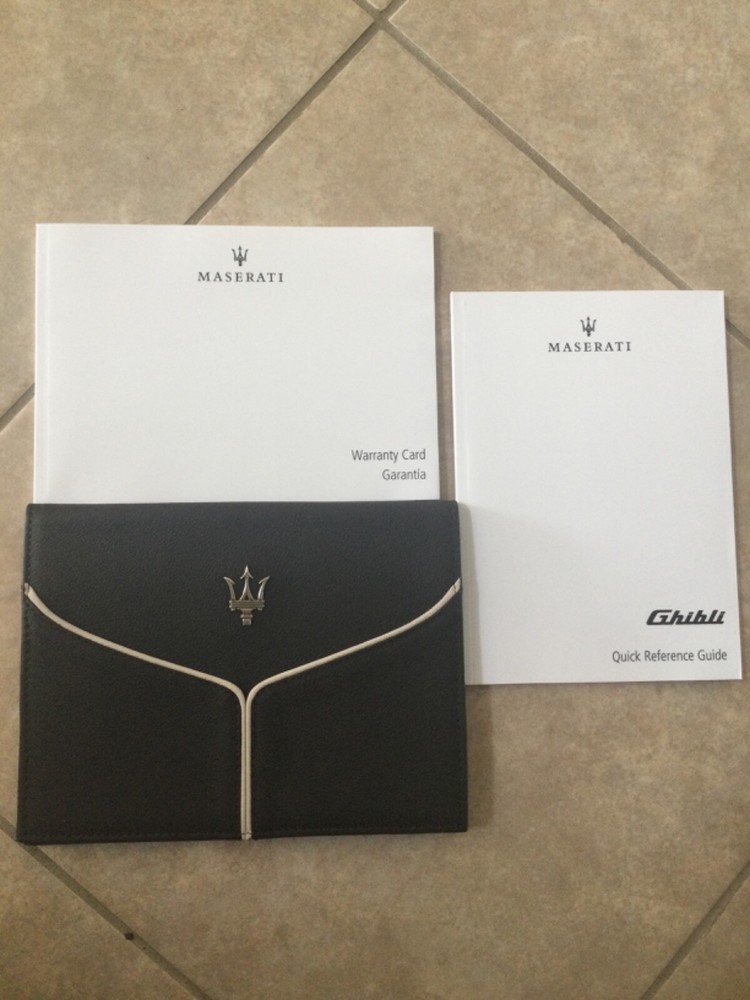 2020 MASERATI Ghibli QUICK REFERENCE  GUIDE WITH CASE.