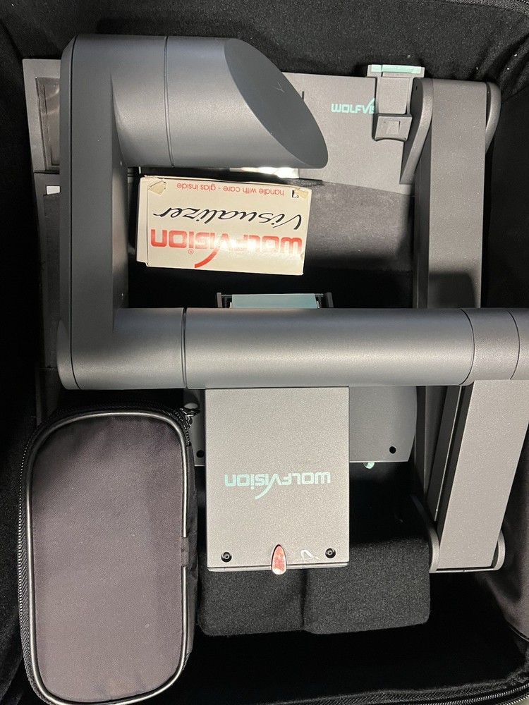 WOLFVISION VISUALIZER WITH CORDS/REMOTE/CASE VZ-9