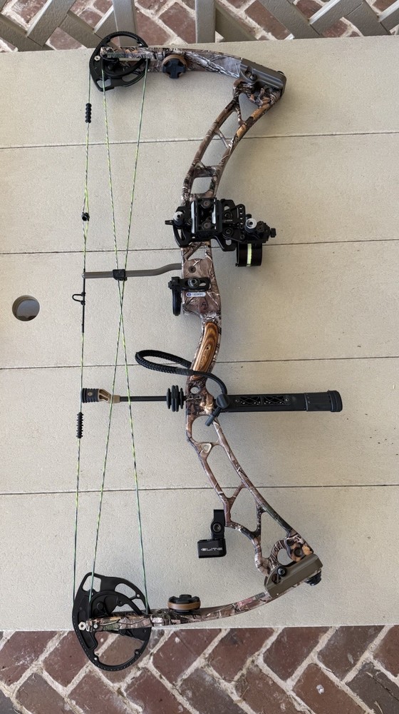Elite Energy 35 Bow Package HHA Optimizer Lite, Quiver, Release, Case + Ex. Mods