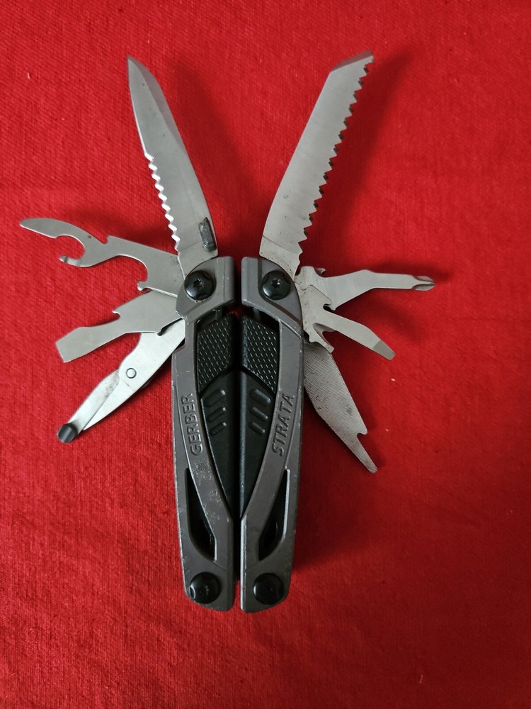 Gerber Strata multi-tool Excellent Condition With Case