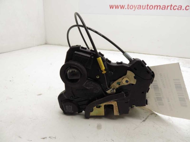 03-07 TOYOTA MATRIX DRIVER SIDE FRONT DOOR LOCK ACTUATOR ASSEMBLY