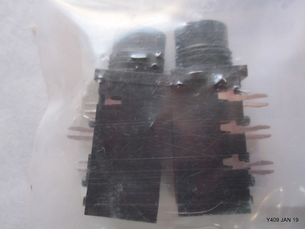 Two Black Headphone Inputs for Yamaha Keyboard Circuit Boards