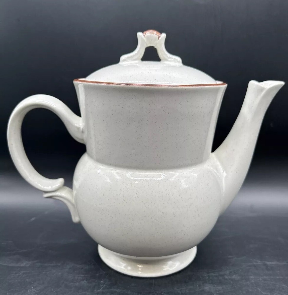 Vintage~Casual Elegance, Hearthside, Stoneware~ Coffee/Tea Pot