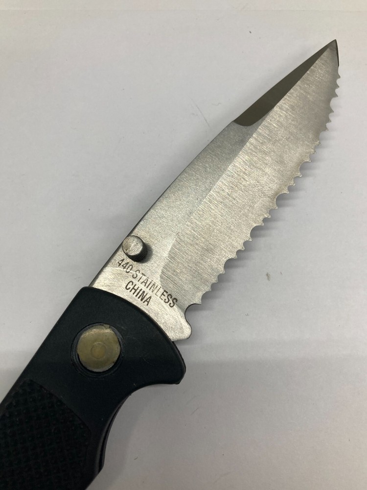 Master Black Tactical Lockback Serrated Edged Folding Knife D1-03A