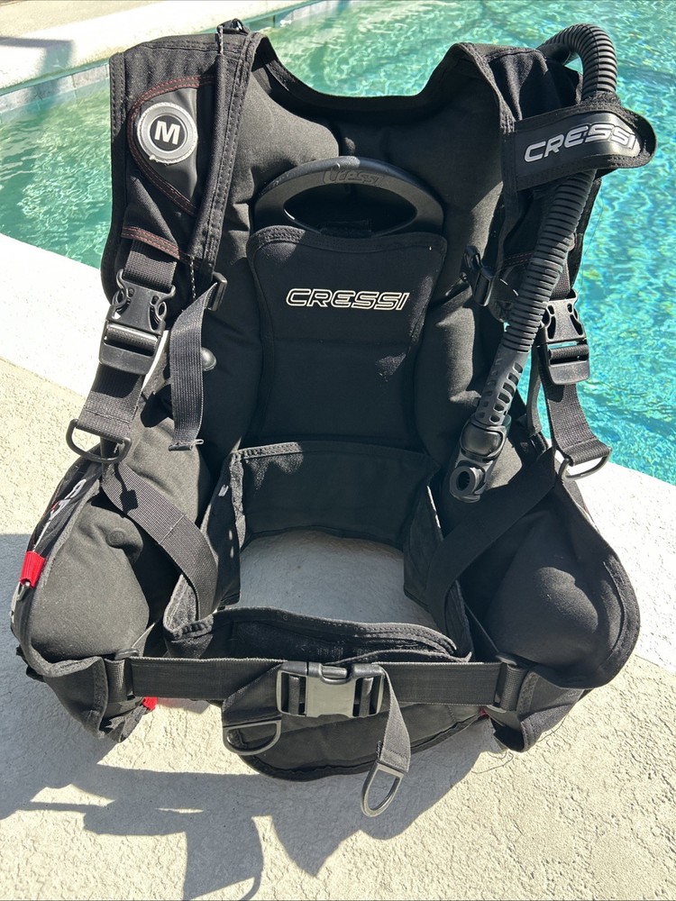 Cressi Start Pro BCD. Size Medium. Scuba Diving.