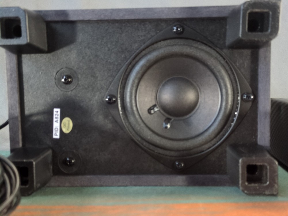 Logitech X-240 Computer PC Speakers with Subwoofer System 2.1 TESTED