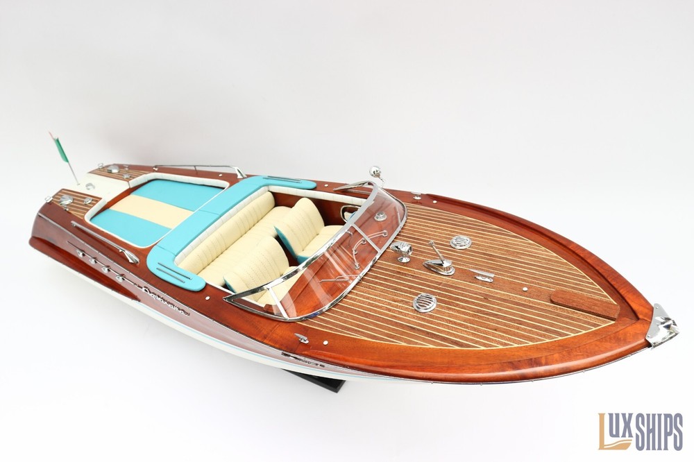 Super Riva Lamborghini Model Ship