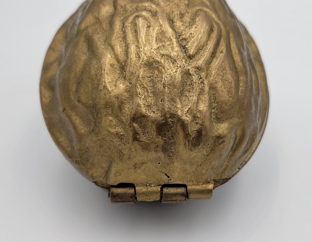 LARGE Walnut Shaped SOLID BRASS NUTCRACKER WALNUTS Opens To Crack Your Nuts