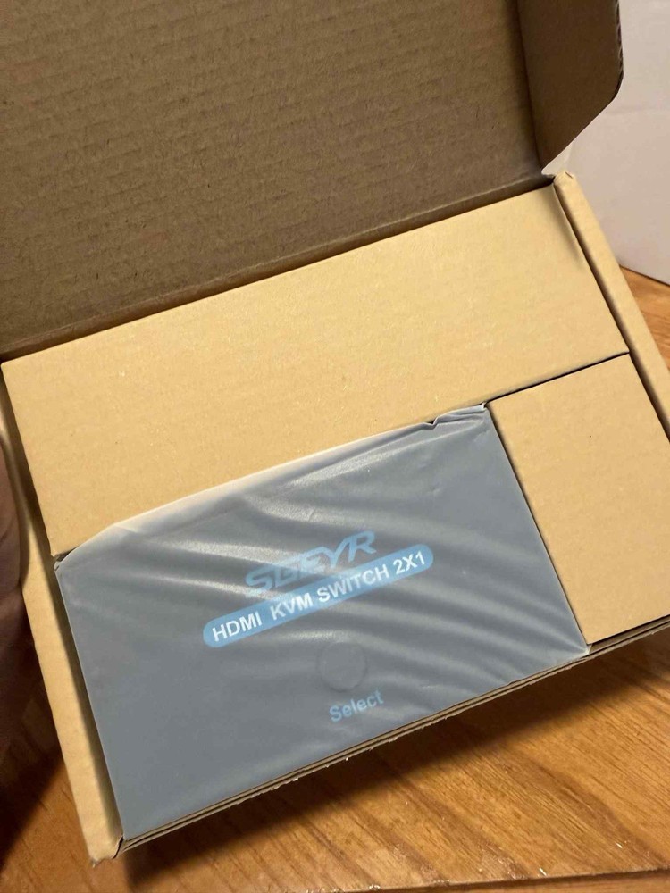 KVM Switch, SGEYR KVM Switch HDMI,USB Switch for 2 Computers Sharing Mouse Ke...