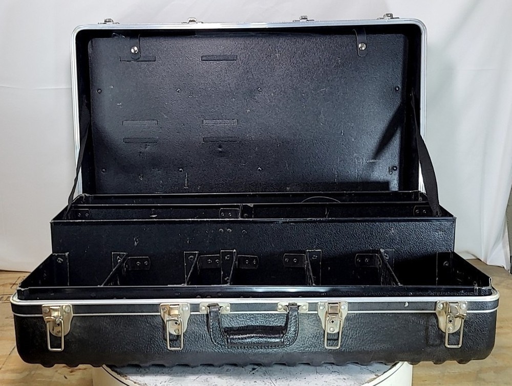 LOWEL Hard Case Large Black
