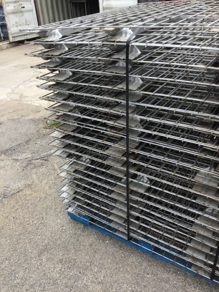 Flanged Wire Decking for Pallet Racking 45" x 70"