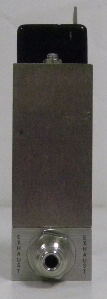 Unit UFC-1200A Mass Flow Controller, Gas- O2, Range- 10 SLPM, Used