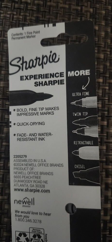Sharpie Permanent Marker, Fine Point Red