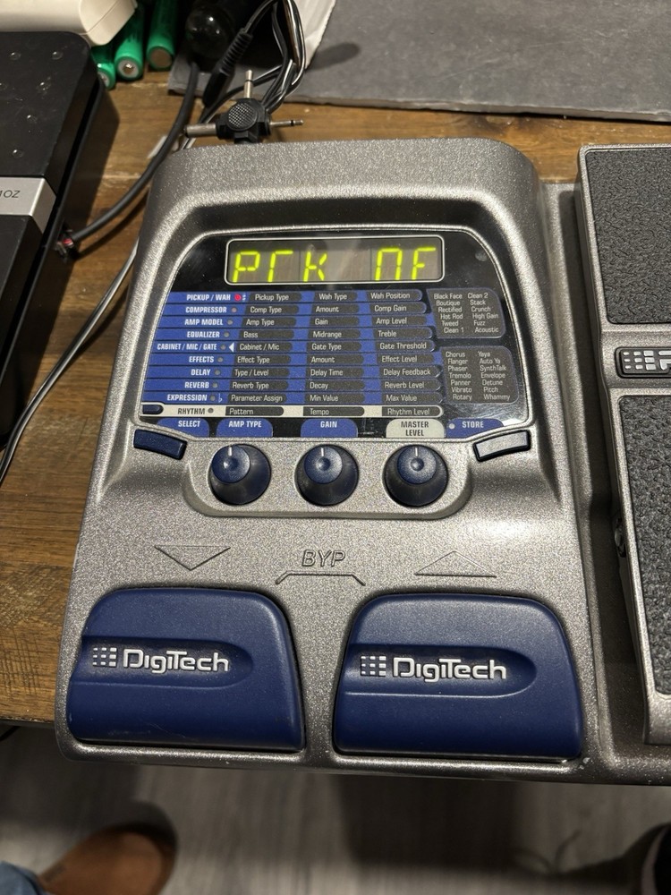 Dynamic! DIGITECH RP300 MODELING Guitar Processor