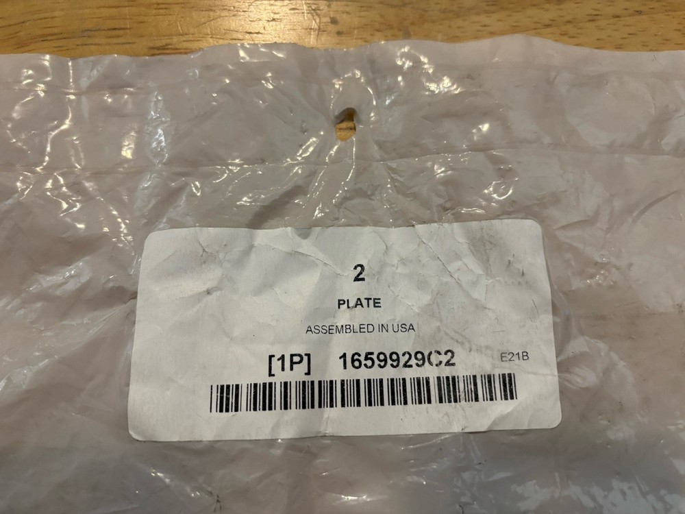 International Switch Dashboard Mounting Plate 1659929C2 READ DESCRIPTION