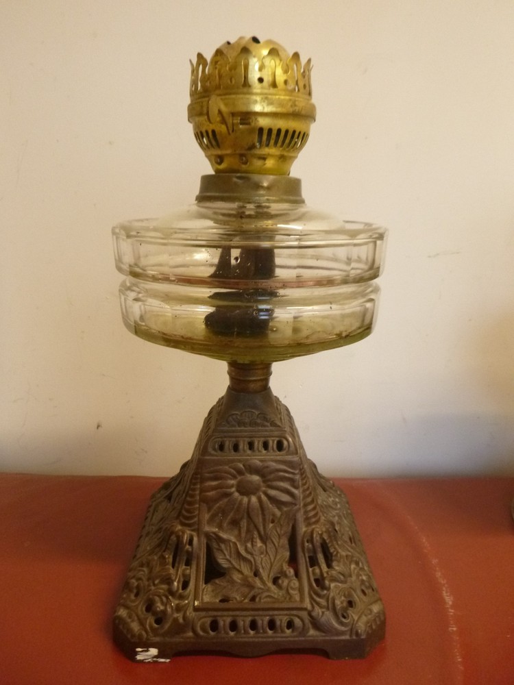 Antique Pyramid Oil Lamp Eltex