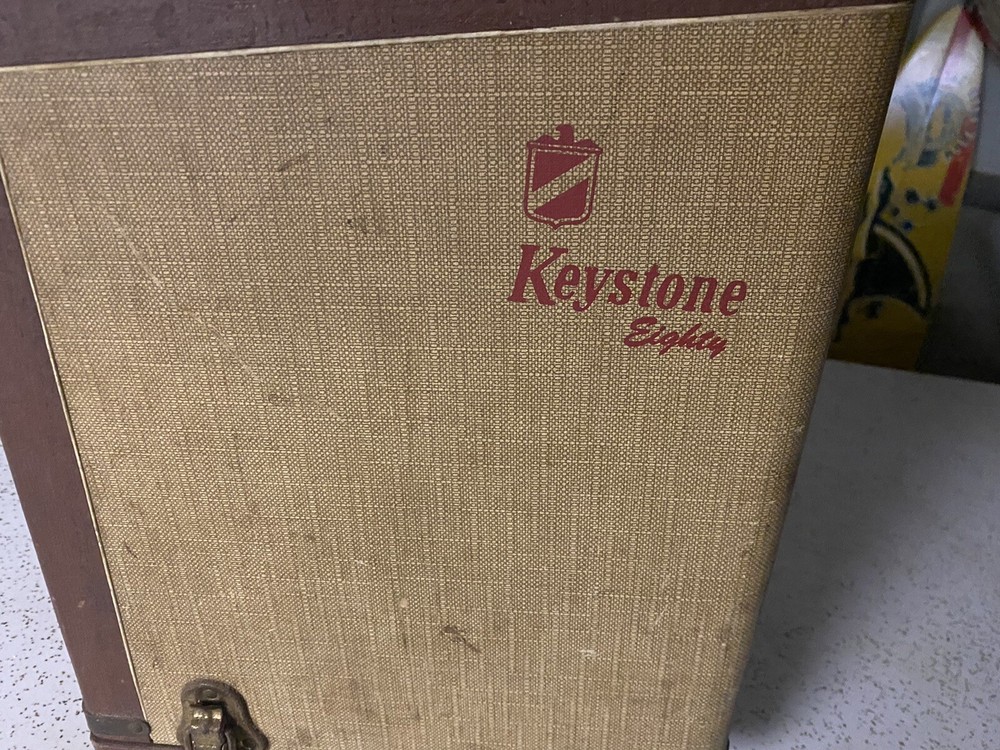 Keystone eighty projector. 1950’s, Vintage. 8mm, Complete with case. Working.
