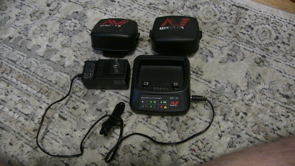Minelab CTX 3030 Metal Detector