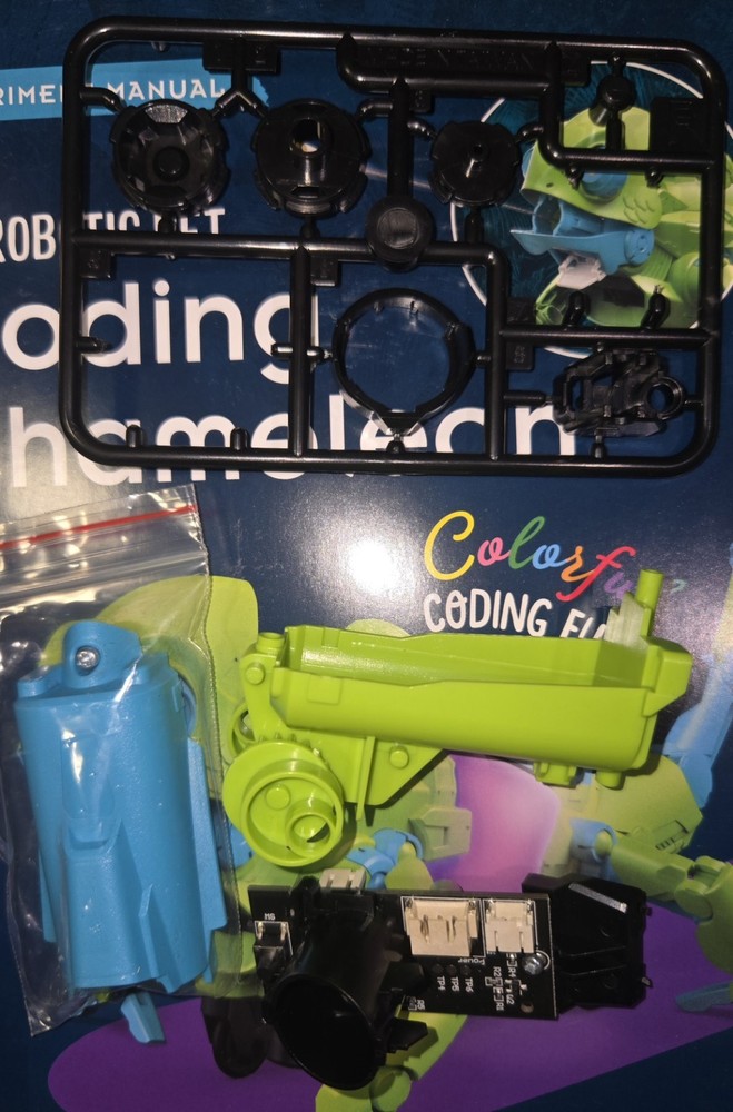 Thames & Kosmos Color-Sensing Robotic Pet Chameleon Robot Coding STEM Kit