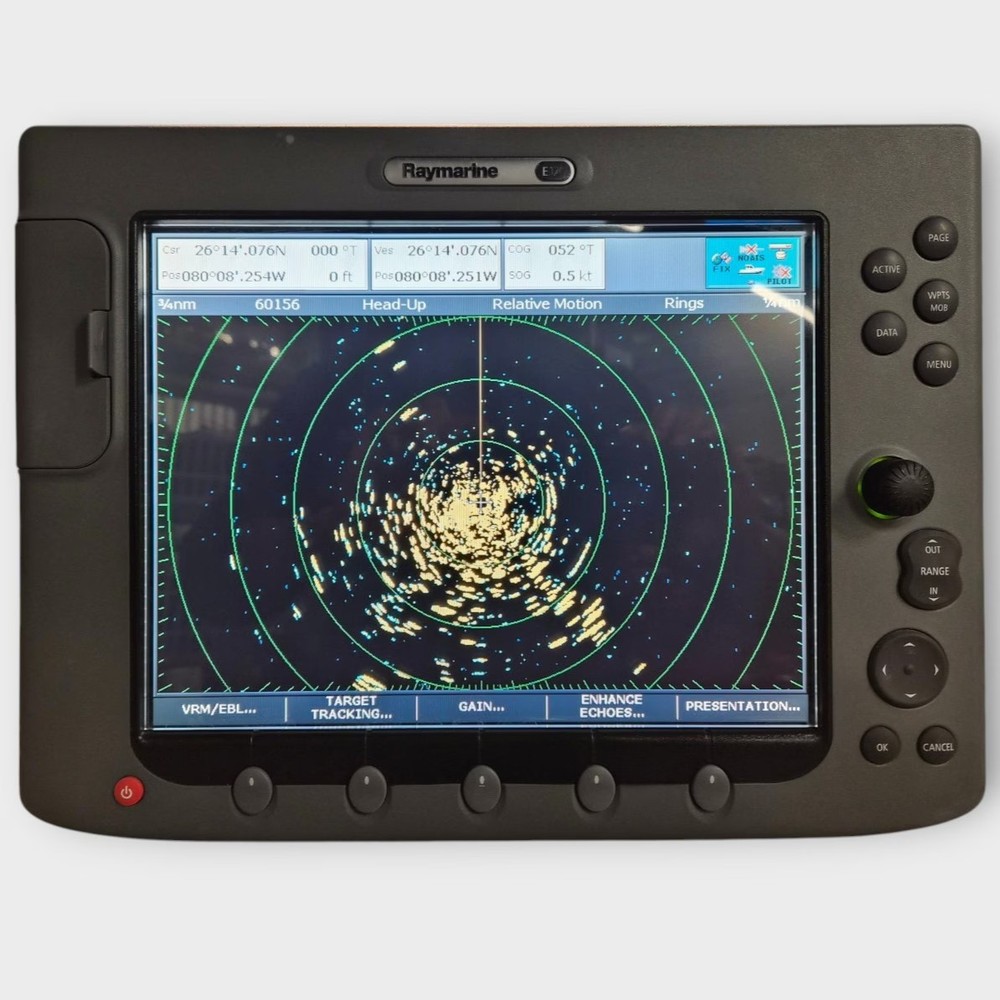 Raymarine E120 Classic Multifunction Display --E02013-- w/ Accessories - Tested
