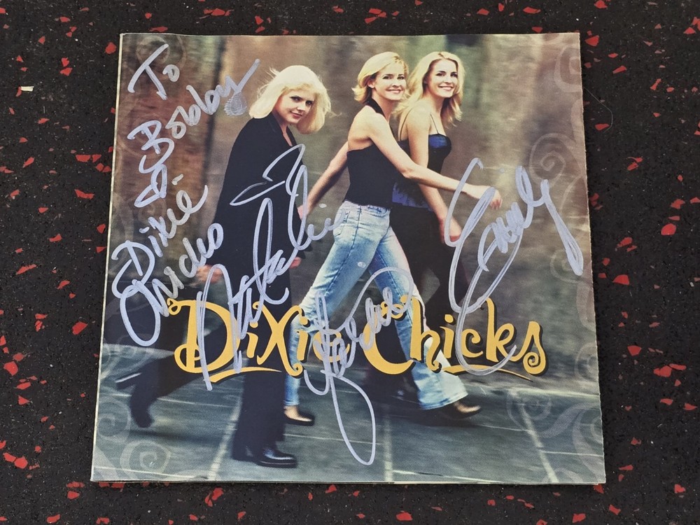 Dixie Chicks Autographed CD * Signed By Full Band * 100% AUTHENTIC!