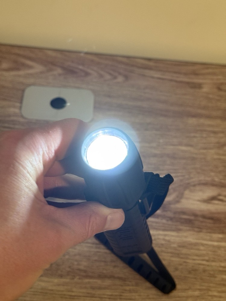 Underwater Kinetics Mini Q40 Compact Black - Tested
