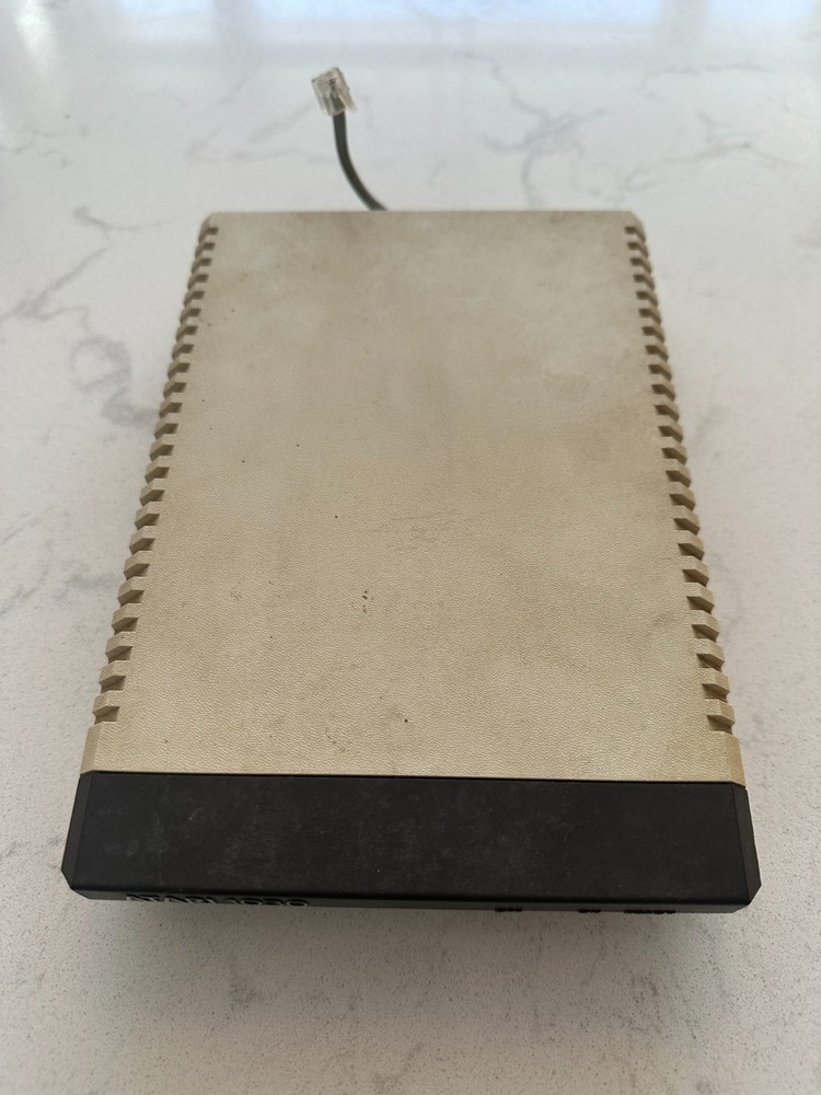 Atari 1030 Modem for 8-Bit Atari Computers READ