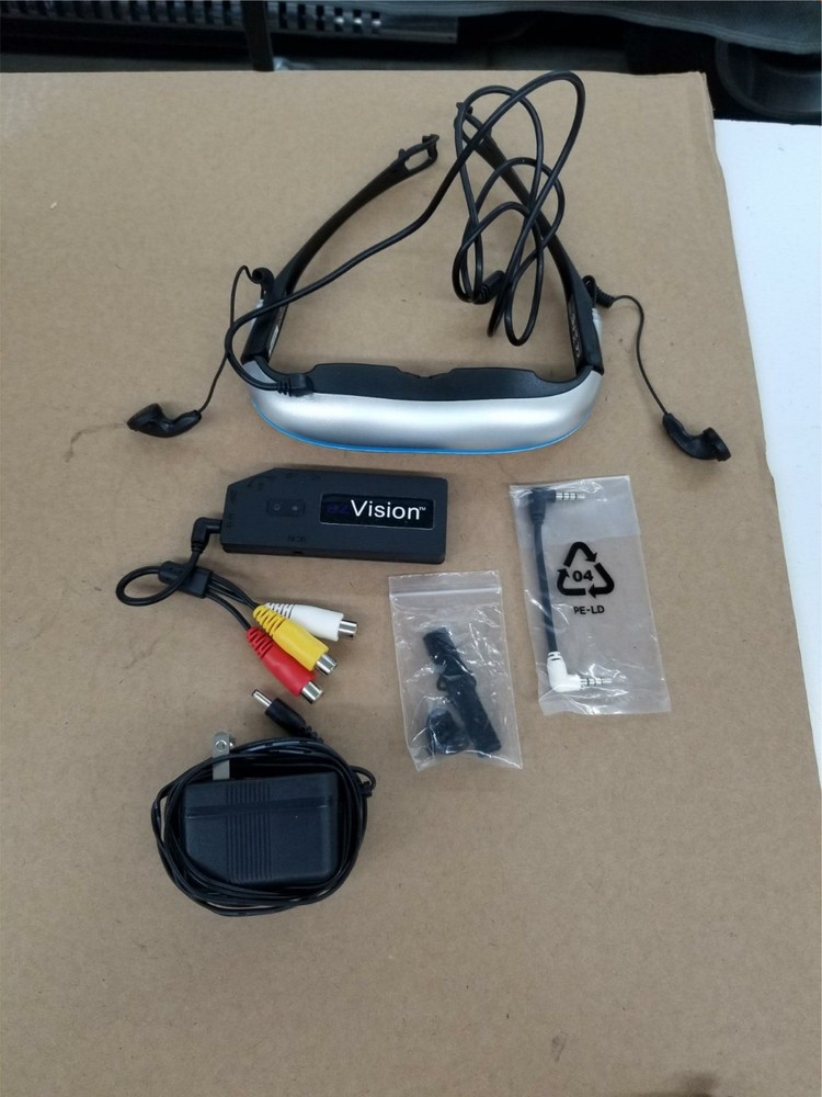 ezVision Video iWear Simulates 50" Screen View Boxed With Instructions. Shelf E4