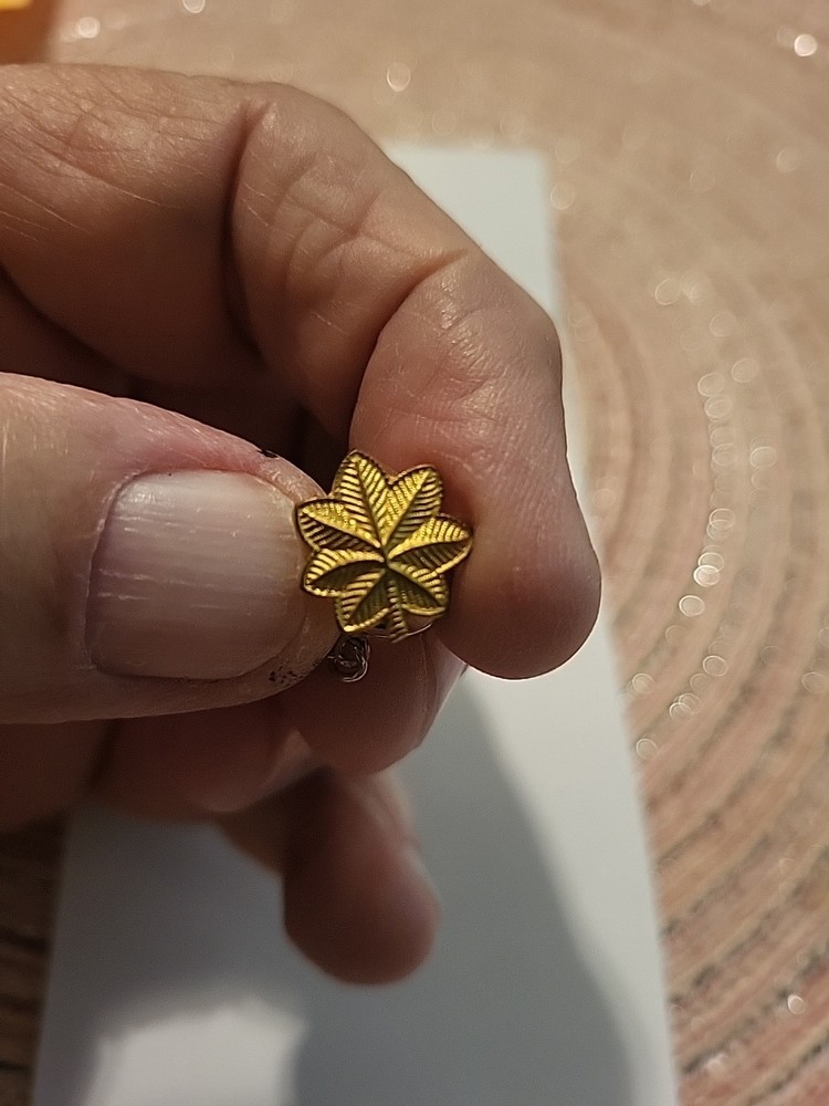 Army/AF/Marines Major(Navy Lt CMD)Tie Tack. Complete