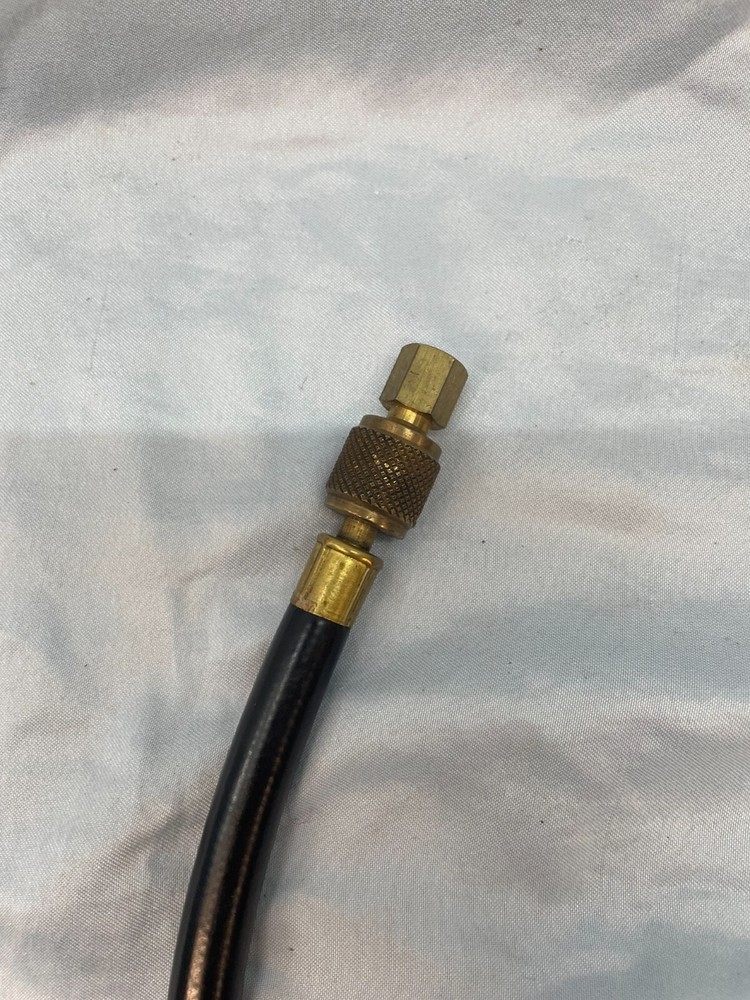 Compression Test Gauge 100psi 06 1Q Black