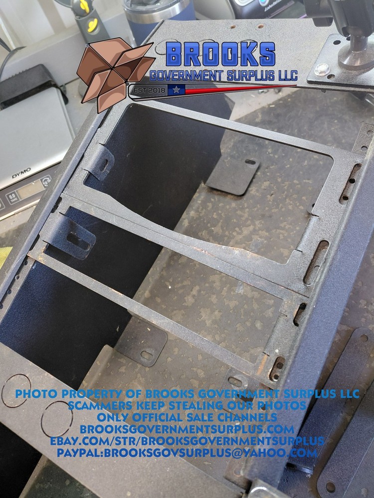 Premier Center Console for 2013-19 Ford Tarus or FPIS USED
