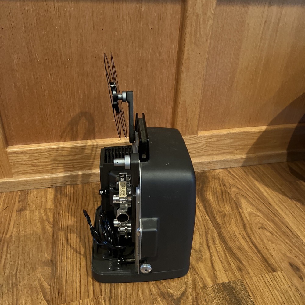 Bell & Howell Super Eight 8mm Autoload Film Projector