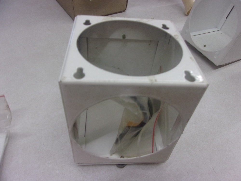 BOSCH   JOINT HOUSING BOX WITH REMOVABLE COVER