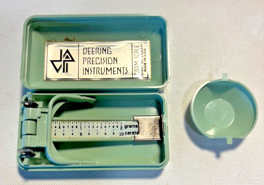 Vintage Deering Gram Scale and Random Mini-Spoons