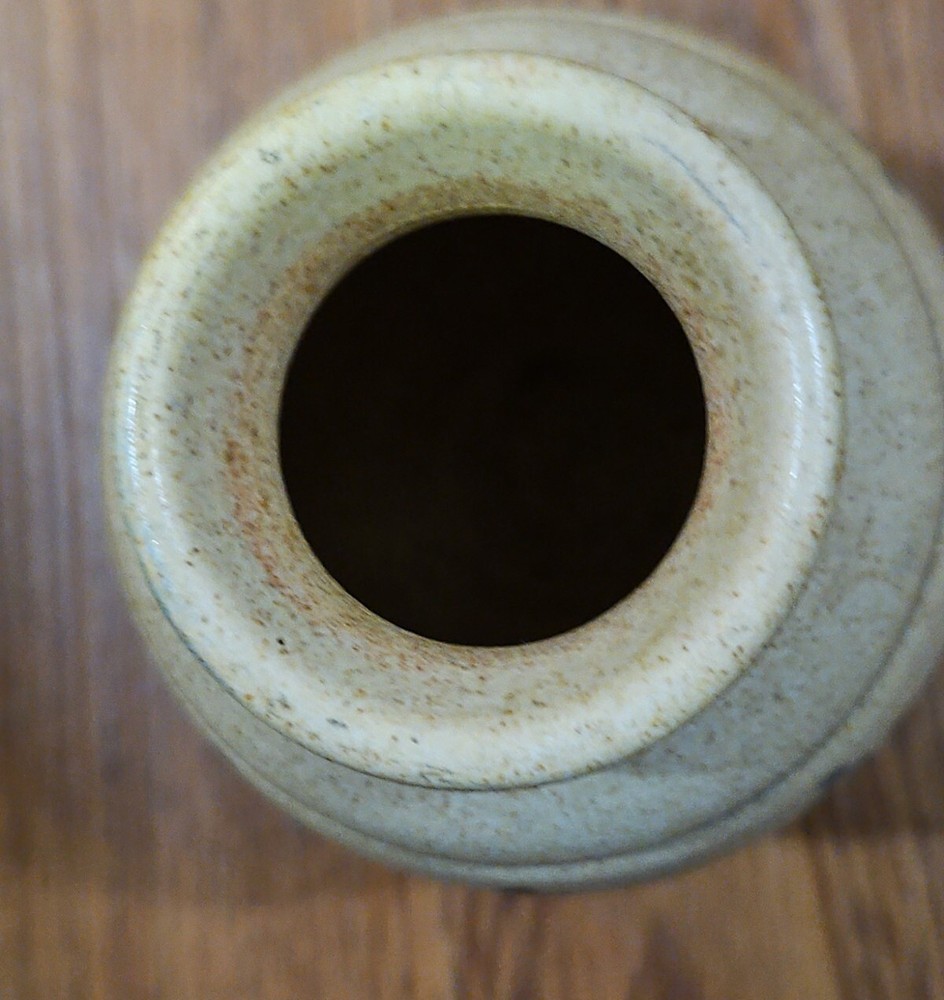 Kalapuya Pottery Vase