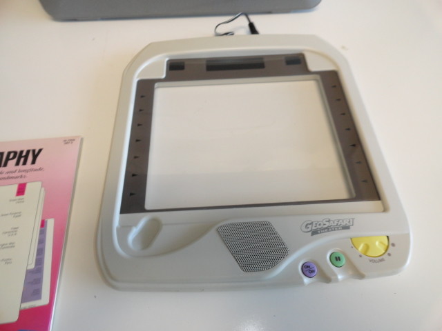 GEOSAFARI THEATRE Interactive Teaching Game