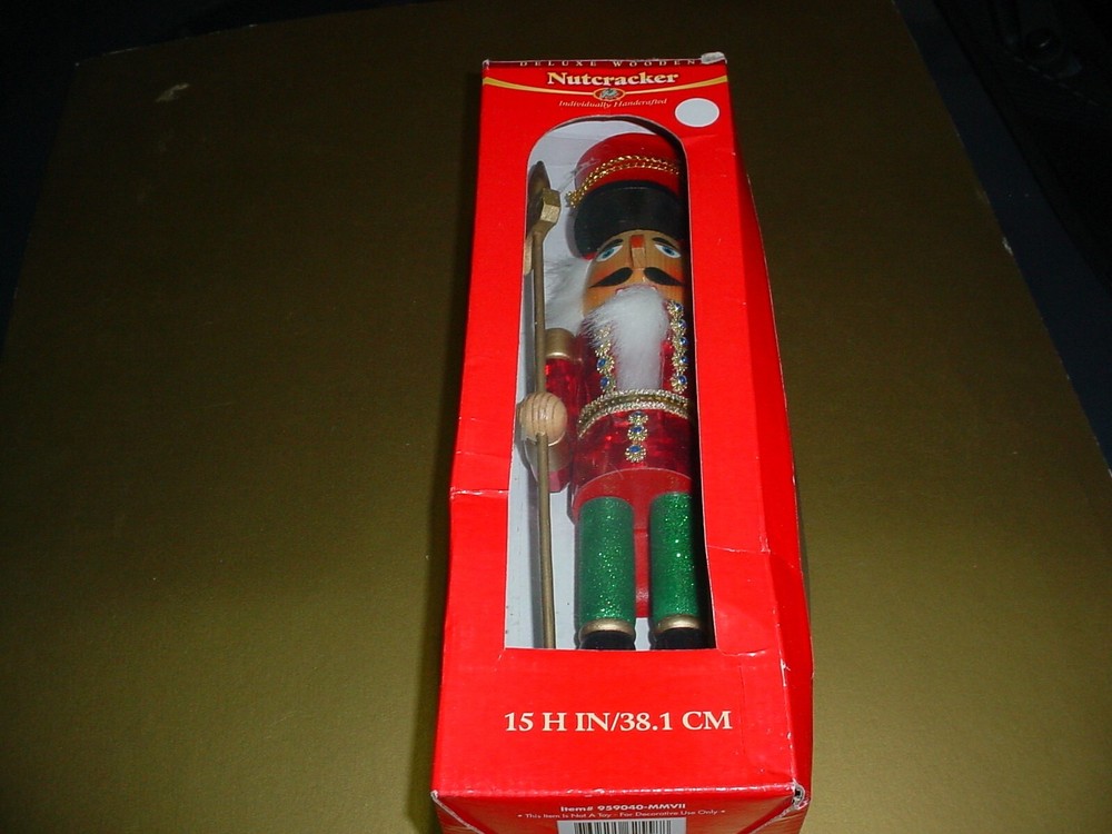 Deluxe Wooden Nutcracker Yule Rite 15"