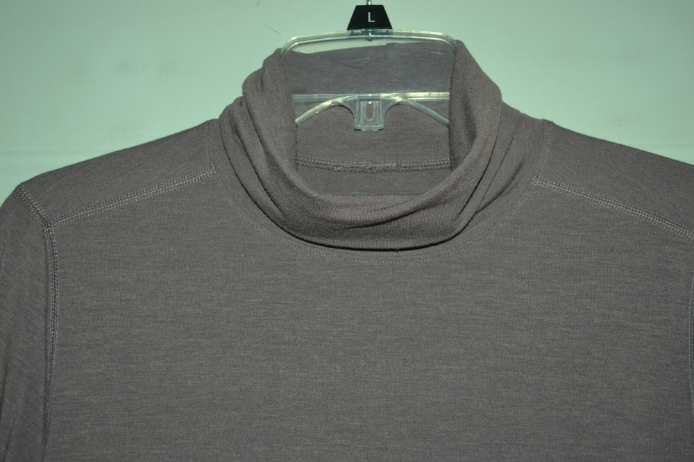 EMS BASE LAYER TURTLENECK TECHWICK JOURNEY WOMENS TOP LARGE NWOT