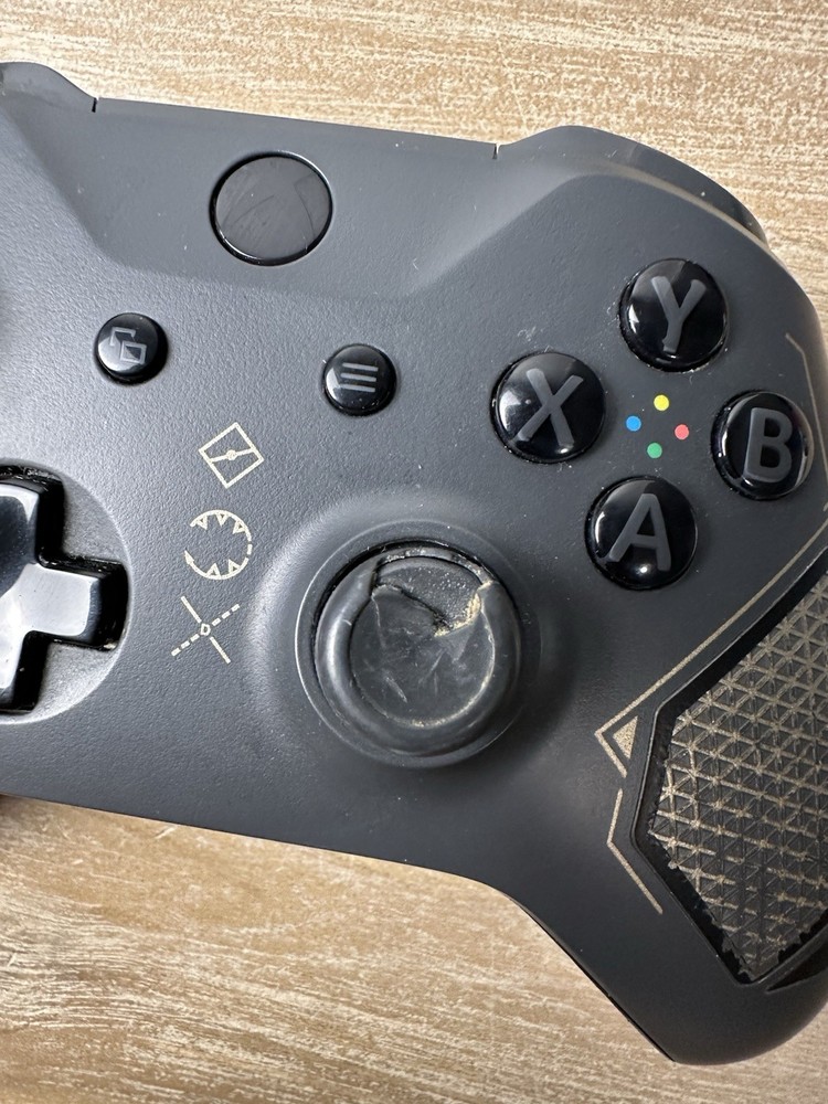 Xbox One S 1TB Console White Bundle 2 Controllers + 4 Games Tested Working