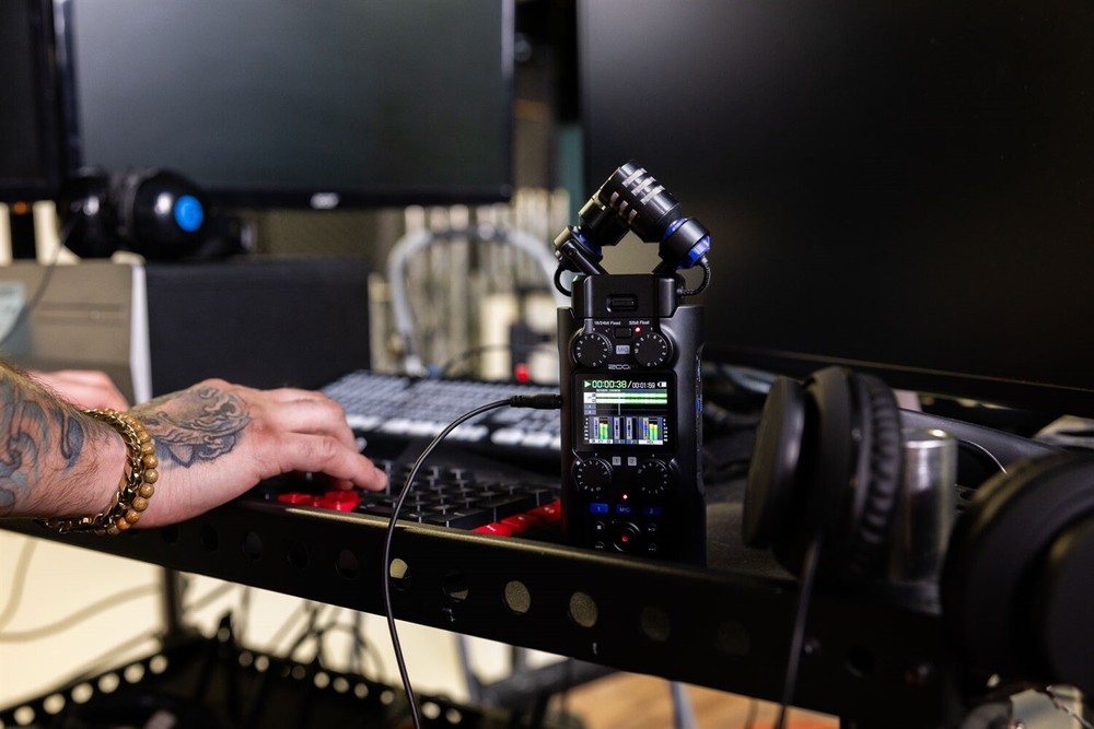 Zoom H5studio Handy Recorder