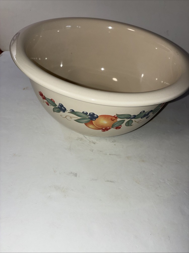 Two Pieces Of Corelli 2 Quart And 3 Quart Mixing Bowls