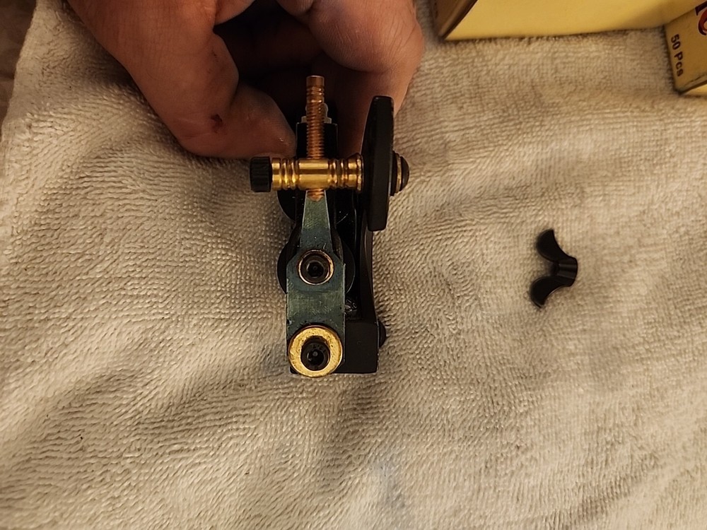 Dragon hawk Tattoo Machine, 2 Tubes, And 65 Assorted Needles