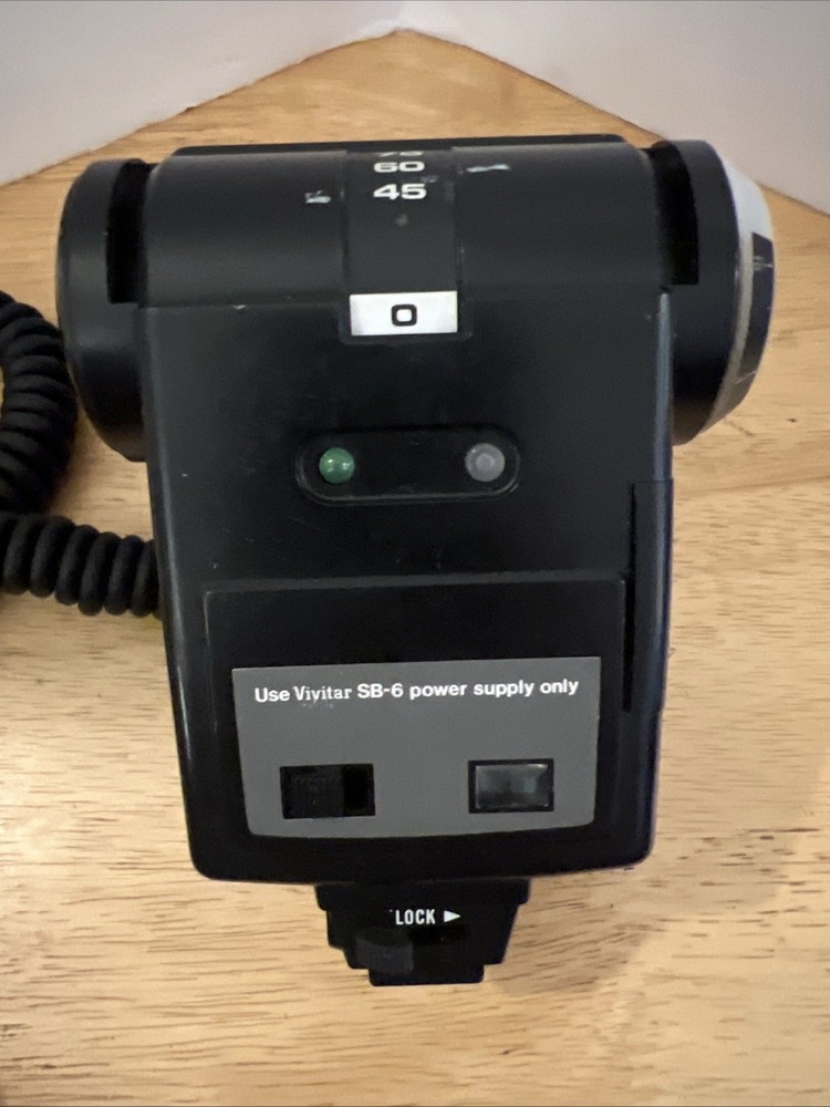 Vintage Vivitar Zoom Thyristor 285 Flash - Powers On - Untested