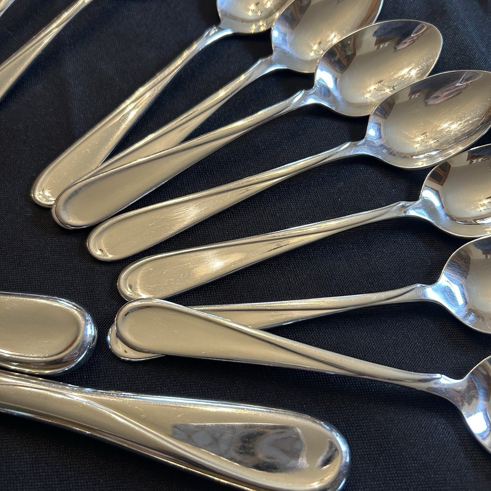 Preowned 30 Pc Oneida Flight Reliance Stainless Steel Flatware Assorted Lot