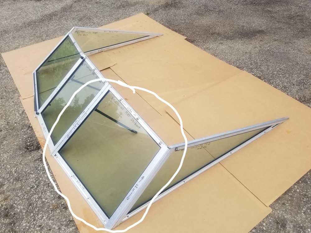 *Carnival Ski Boat Runabout Port Front Windshield Glass Window*