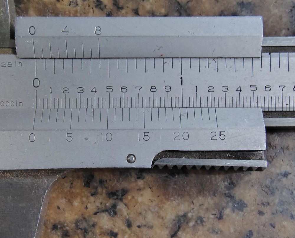 🗽 VINTAGE MODERN TOOLS 7" VERNIER CALIPER