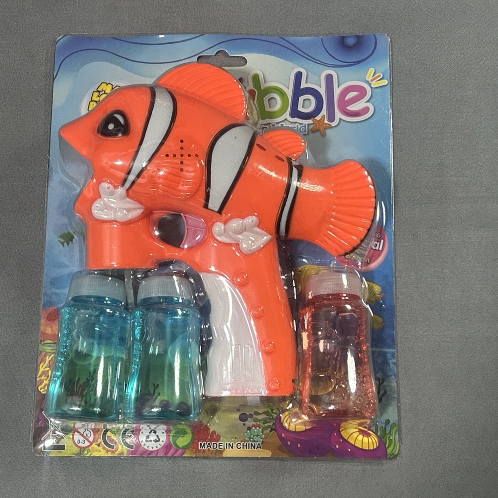 Ocean World Bubble Blower Toy Fish w/ Lights & Sound + Bubble Solution - Orange