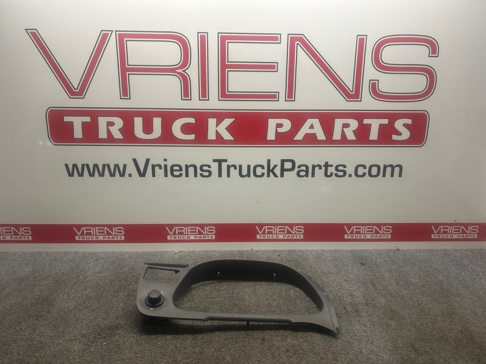 PETERBILT  S64-6119-0741741 PANEL-A DK GRAY