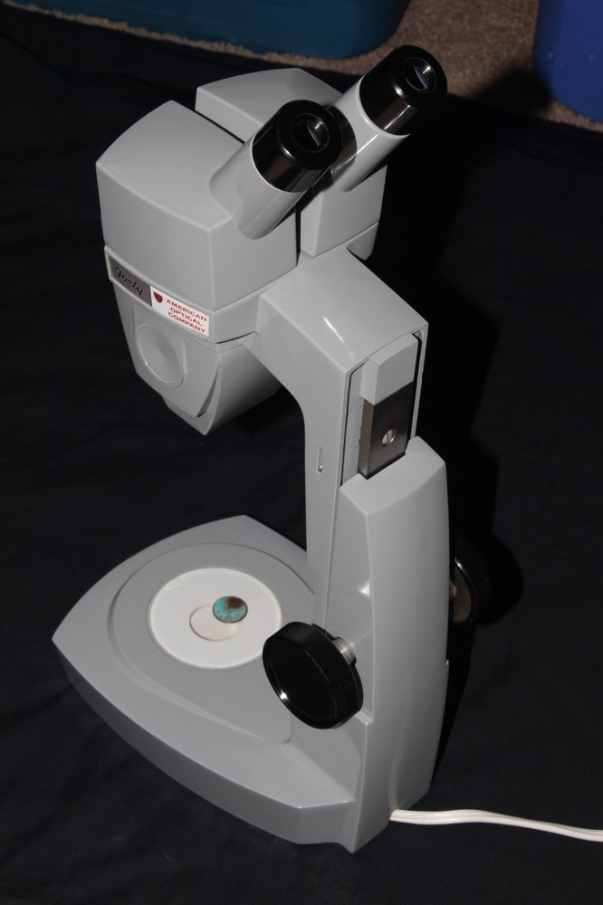 AO Model 40 Stereo Microscope , 20X, lighted stage